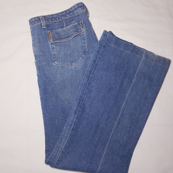 SOLD Paige Santa Monica Jeans in Med.wash - Picture 3 of 8